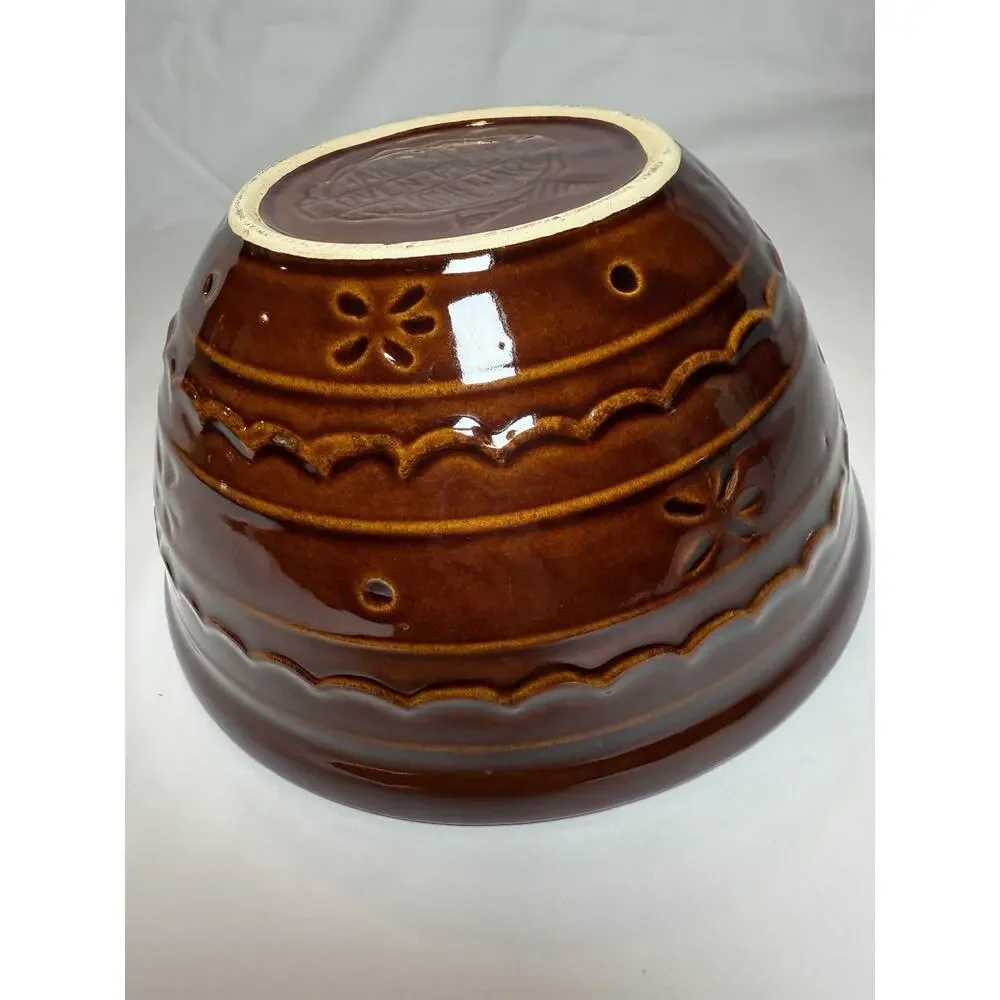 Vintage MarCrest Daisy Dot Oven Proof Stoneware Mixing Bowl 8